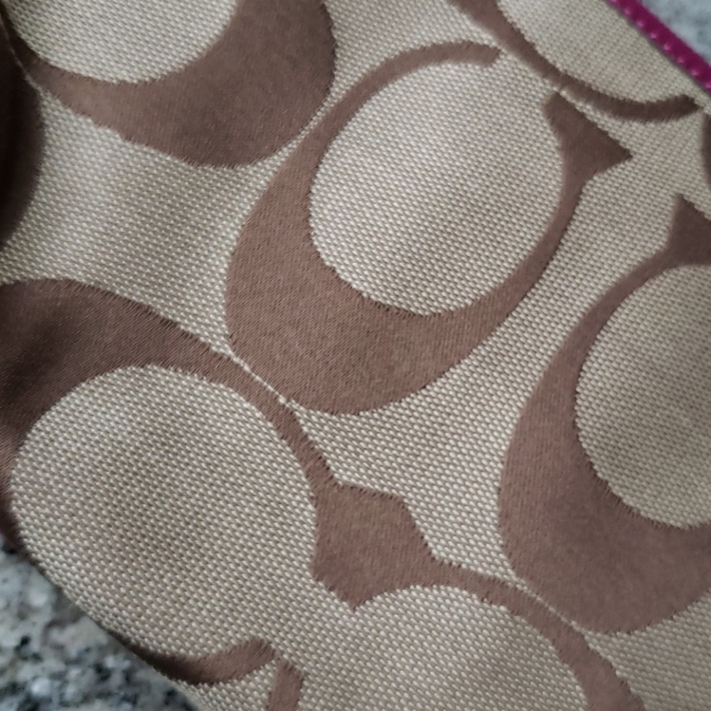 Coach Large Signature Wristlet - Picture 8 of 16